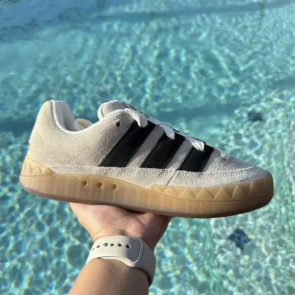 MEN'S Adidas Adimatic Low Sneaker Off White IE2226 - Picture 4 of 10